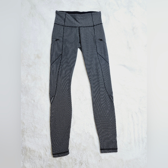 Lululemon Cadence Crusher Tight Wome size 6 Reflective Running Zip Pockets - Picture 5 of 14